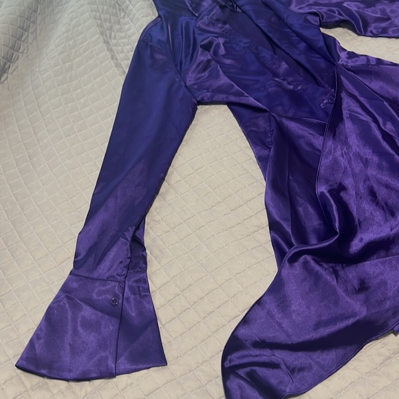 Women’s purple long sleeve, v neck, bodycon, satin wrap mini dress- never worn - Picture 10 of 12
